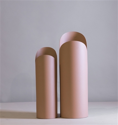 Lg. Pink Iron Vase 15.75”H -A - Pink - Imagen 3
