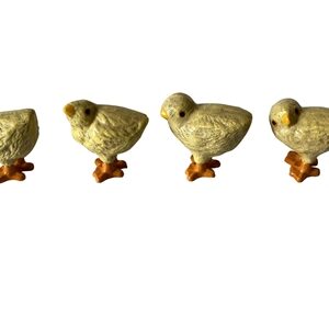 Set of 4 Cast Iron Chick Figurines 2.85”H -A - Yellow