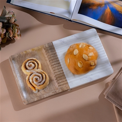 Wood & White Marble Grooved Platter- A - Natural - Imagen 6