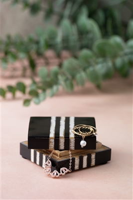 Small Black Resin Box - Black - Black - Imagen 5